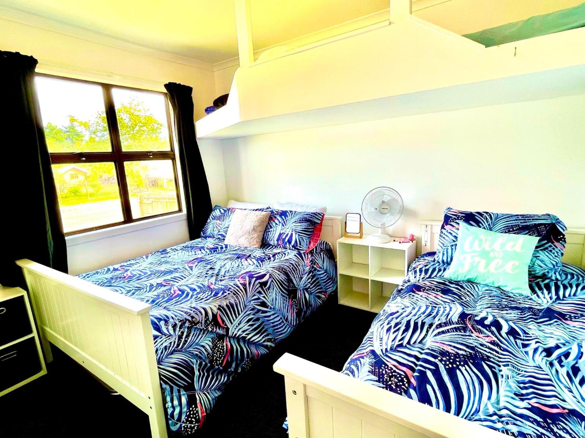 Lake Life With A Hot Tub Villa Mangakino ภายนอก รูปภาพ